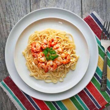 Easy Lemony Butter Shrimp Pasta