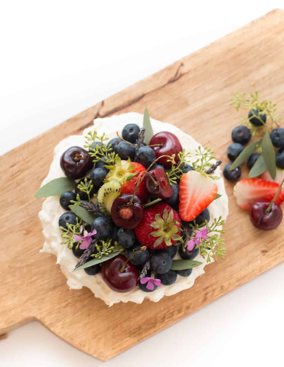 easy-vanilla-cake-cream-cheese-frosting-02