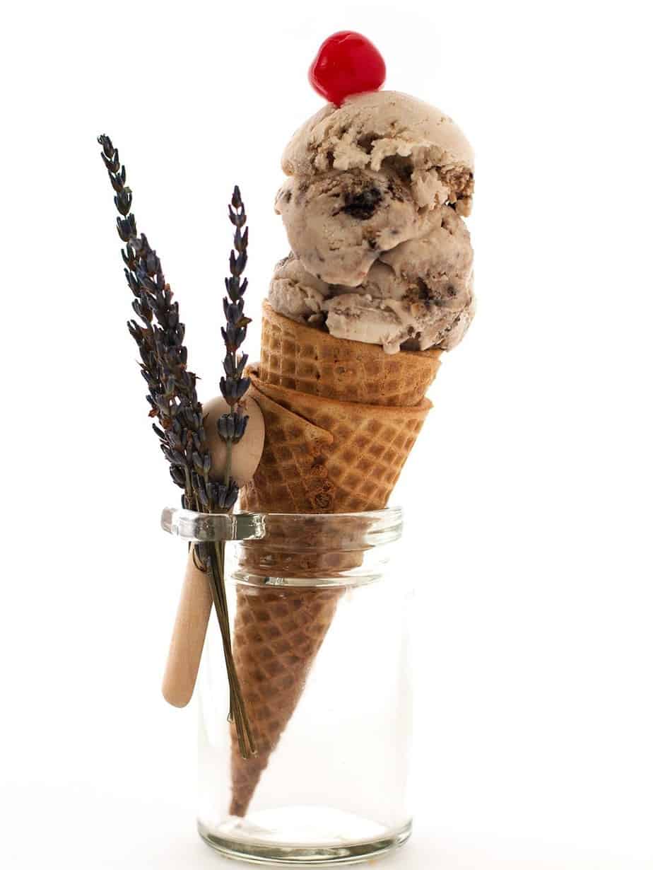 no-churn-ice-cream-vanilla-cookie-creme-02