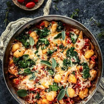 potato gnocchi recipe with prosciutto and kale