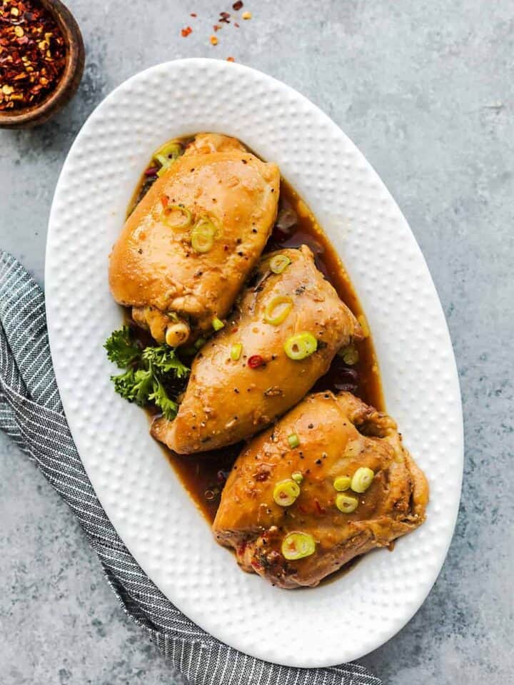 slow cooker chicken with Thai Sweet Chili Sauce and Soy Sauce