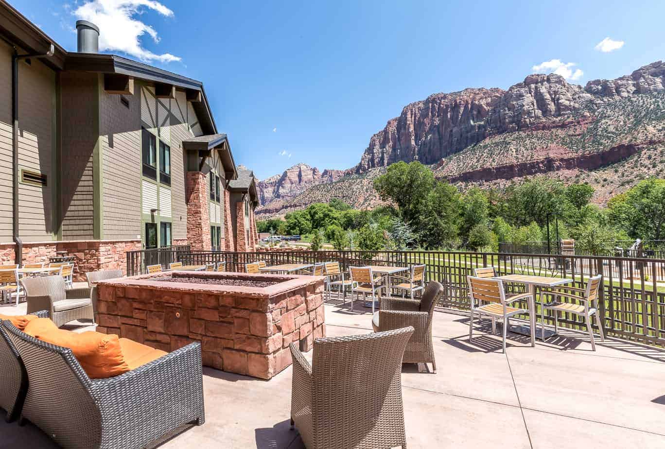 best place to stay for zion national park. SpringHIll Suite springdale review.