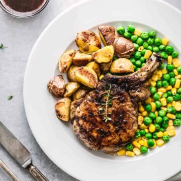 Pork Chops with Red Wine Pomegranate Glaze 