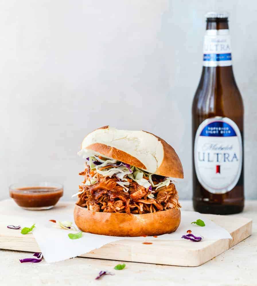 Vegan BBQ Burger aka Pulled Jackfruit