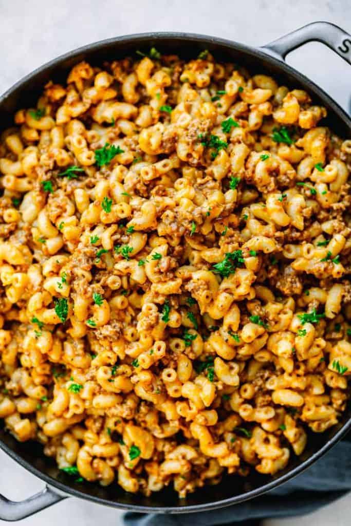 Creamy and Cheesy Ground Beef and Macaroni