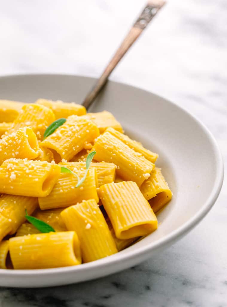 butternut-squash-pasta-sauce-posh-journal