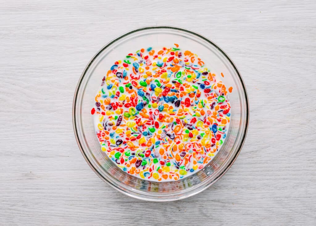 Panna Cotta with Fruity PEBBLES™