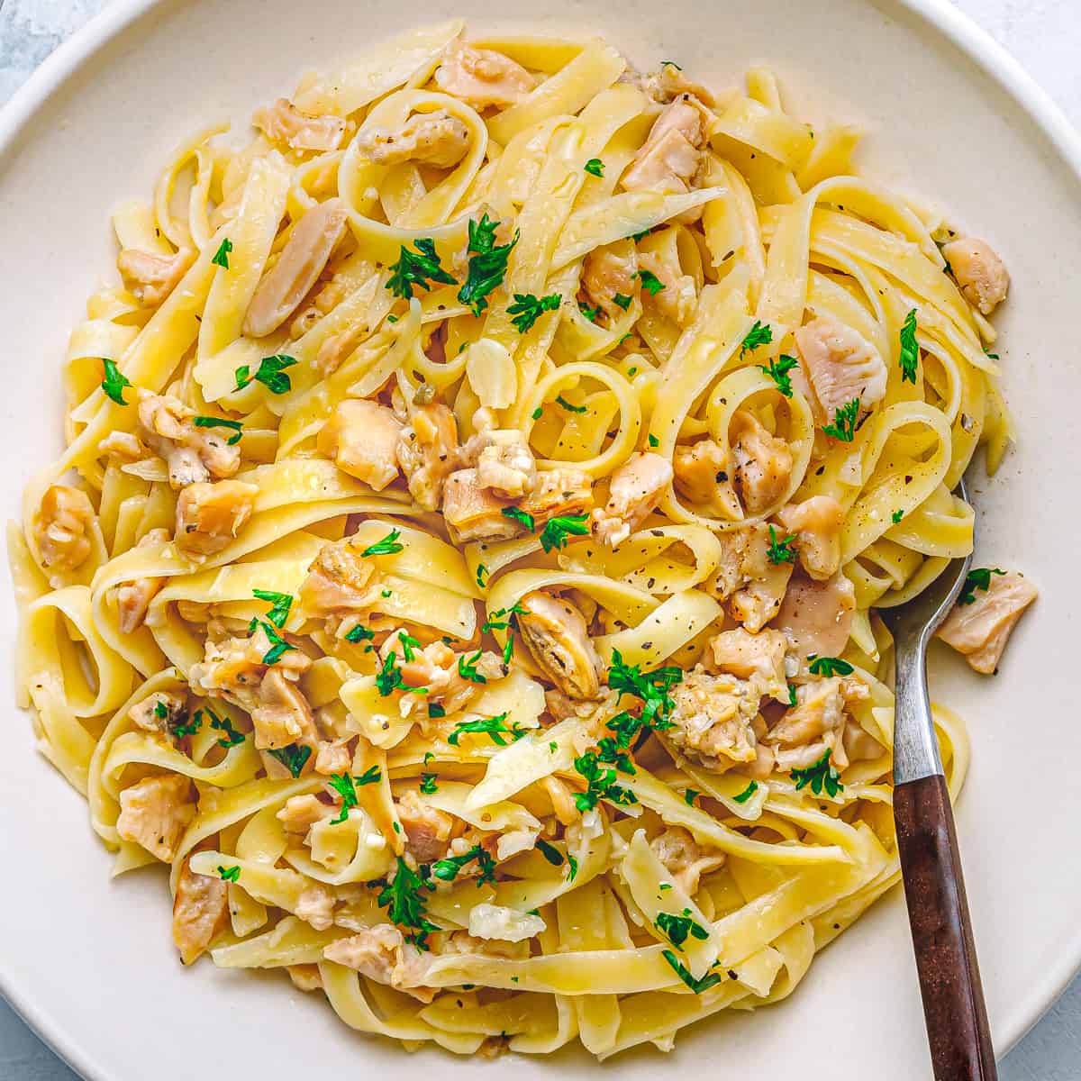 Linguine With Clam Sauce Made With Canned Clams