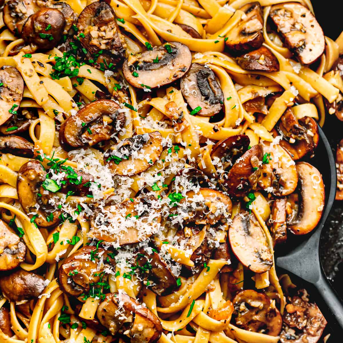 easy mushroom pasta recipe. 