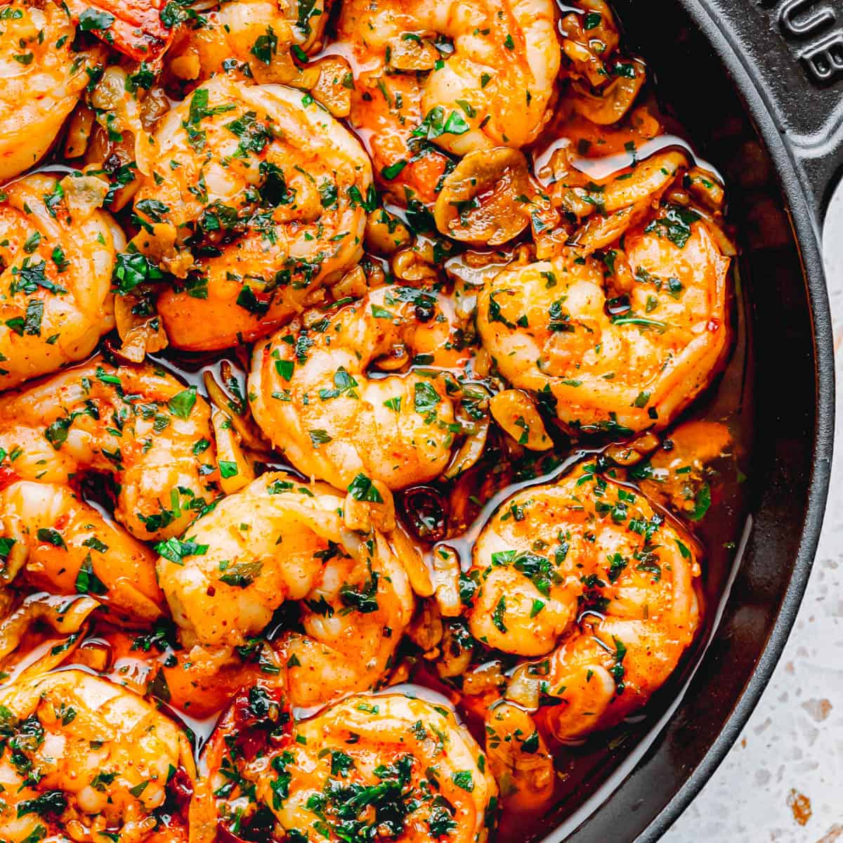 Spanish shrimp with garlic sauce. 