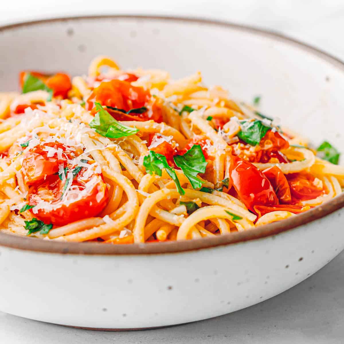 cherry tomato sauce with spaghetti.