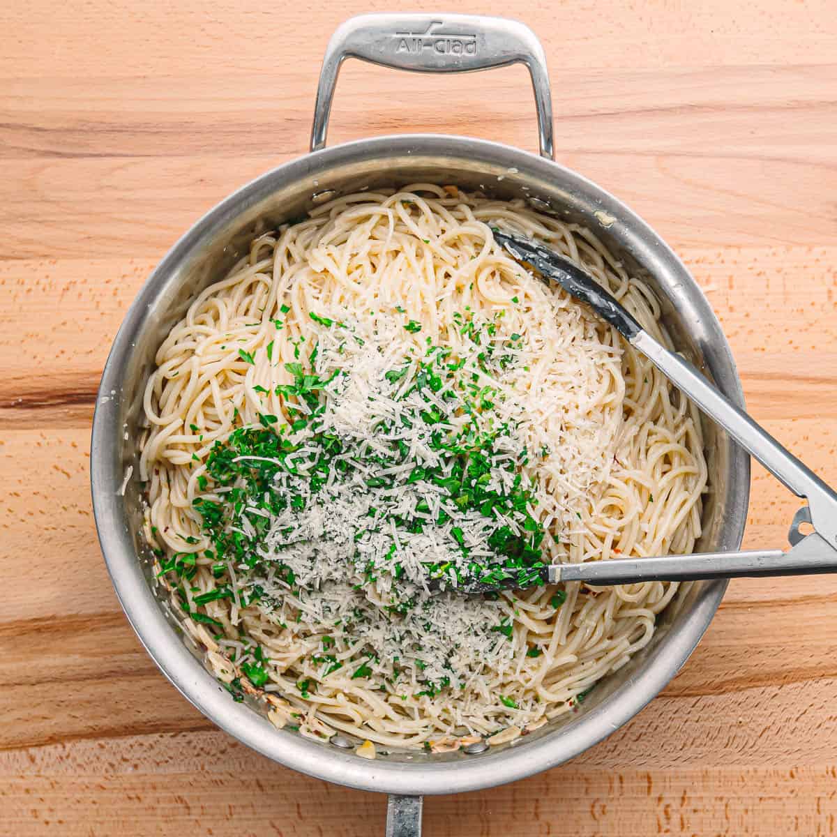 pasta with garlic sauce.