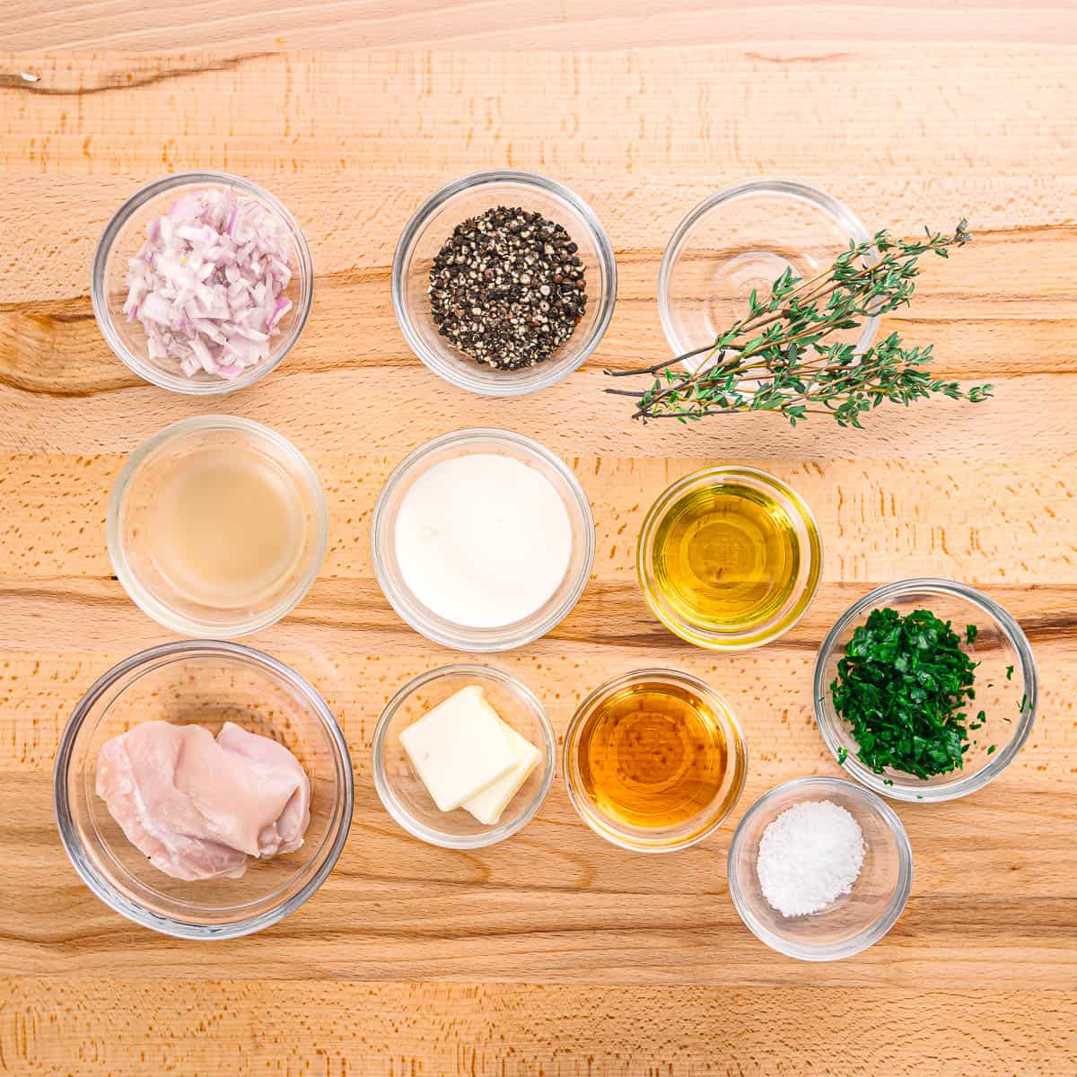 Ingredients for chicken au poivre recipe. 