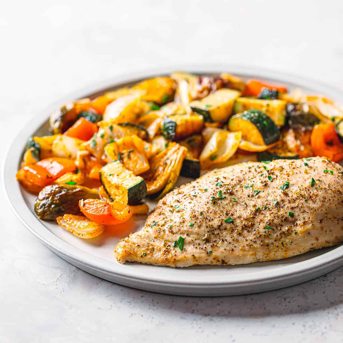 sheet pan chicken with vegetables.