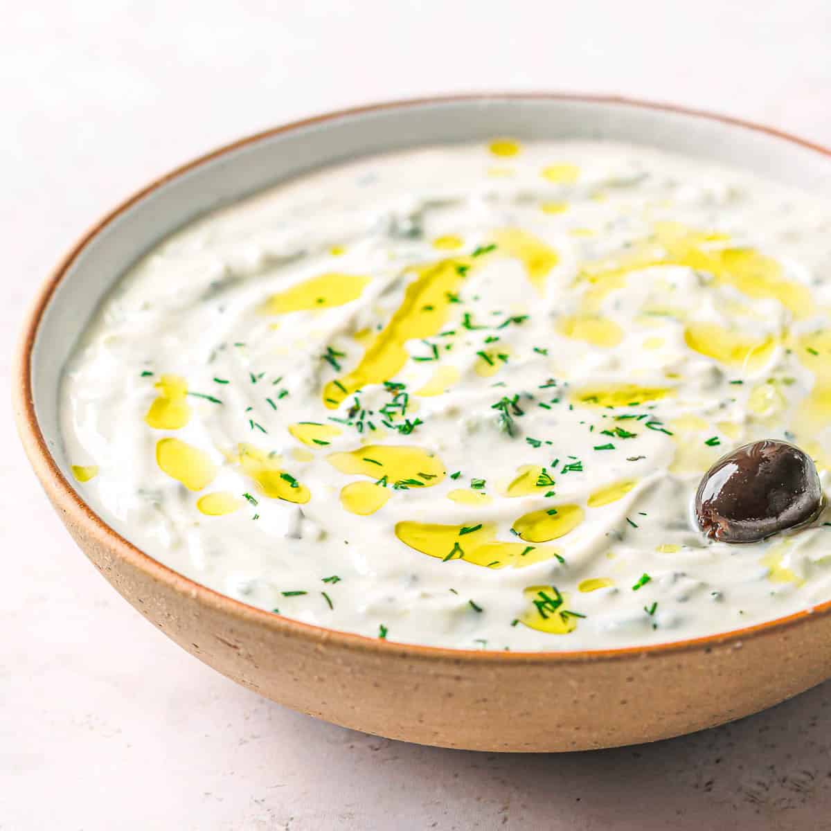 easy homemade tzatziki sauce. 