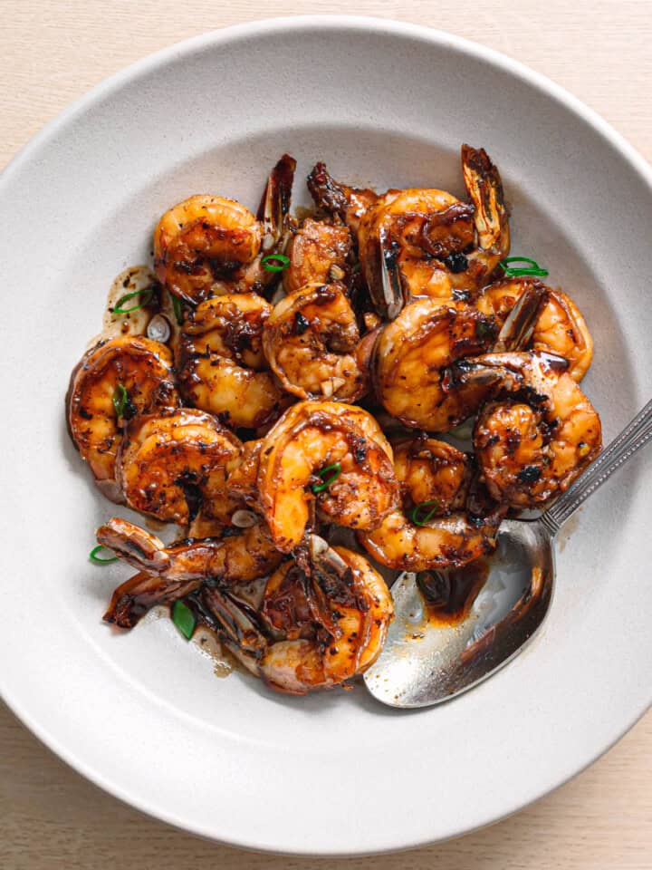 Honey garlic shrimp in ceramic bowl with glossy sauce easy shrimp recipe dinner.
